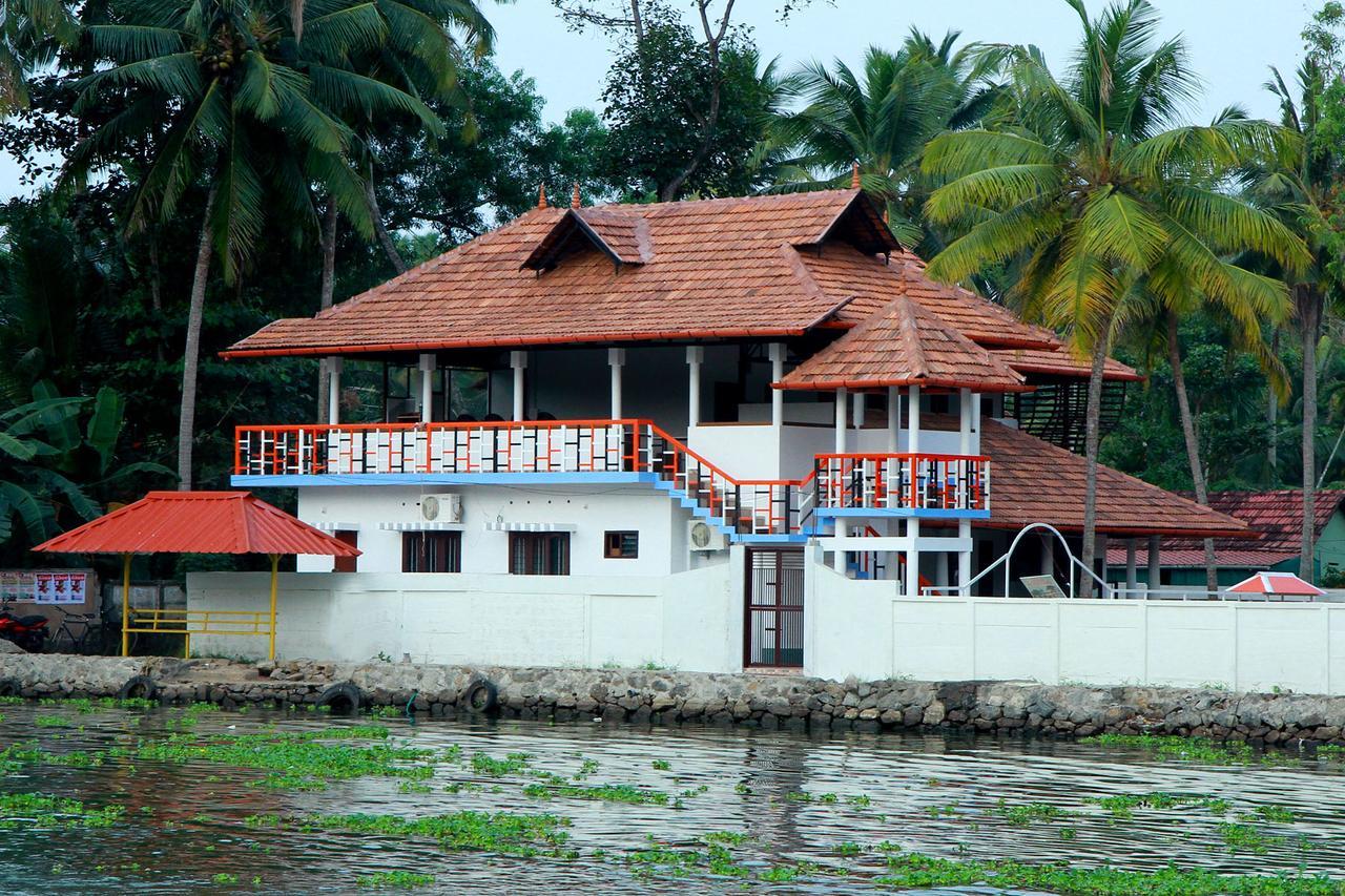 Chaandhni Lake View Alappuzha Exterior photo